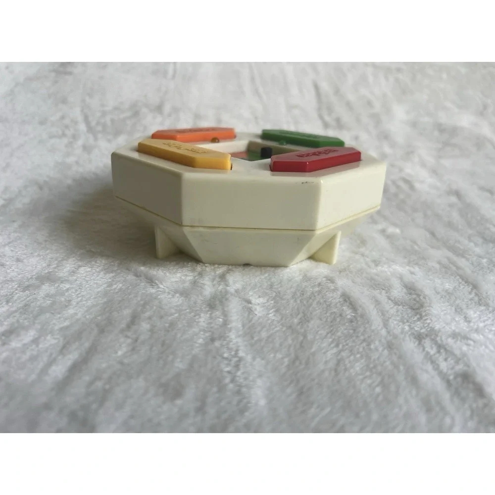 Vintage 1988 Copy Cat Tiger Electronic Toys Model 7-522 Copycat Handheld Game‎